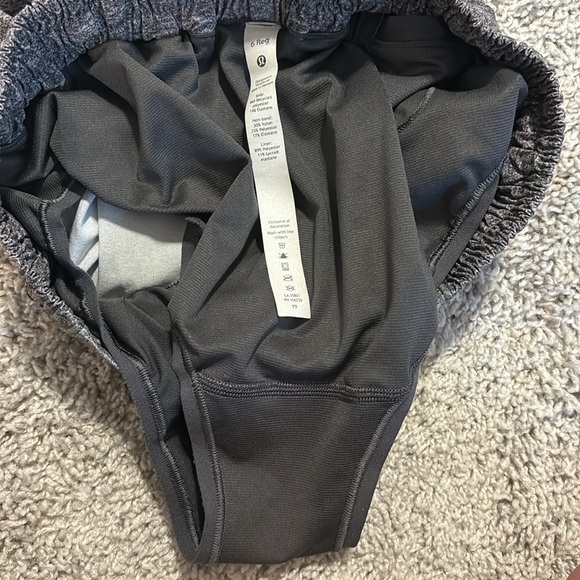 LULU LEMON HOTTY HOTs - Picture 3 of 3